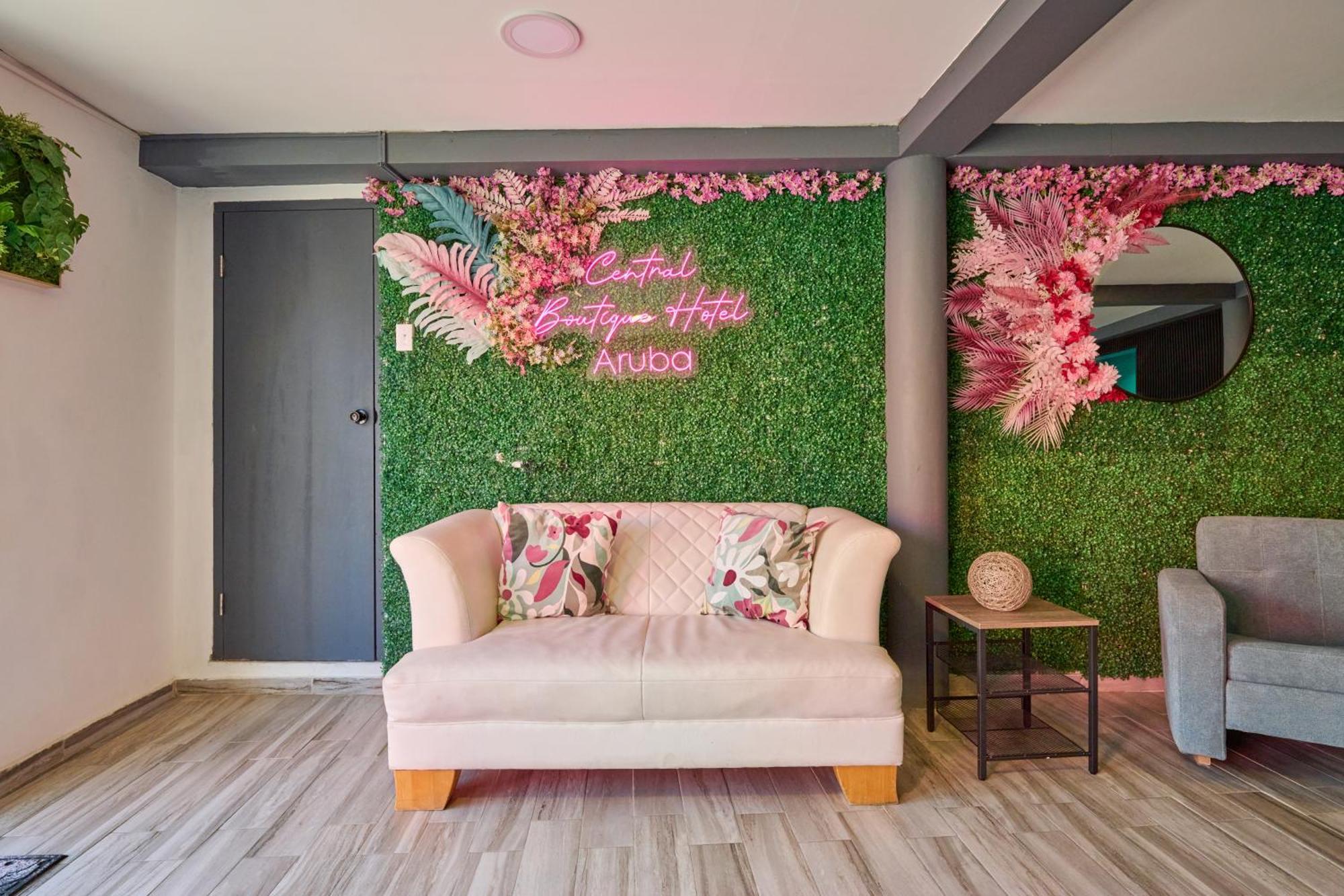 Central Boutique Hotel Oranjestad Ngoại thất bức ảnh