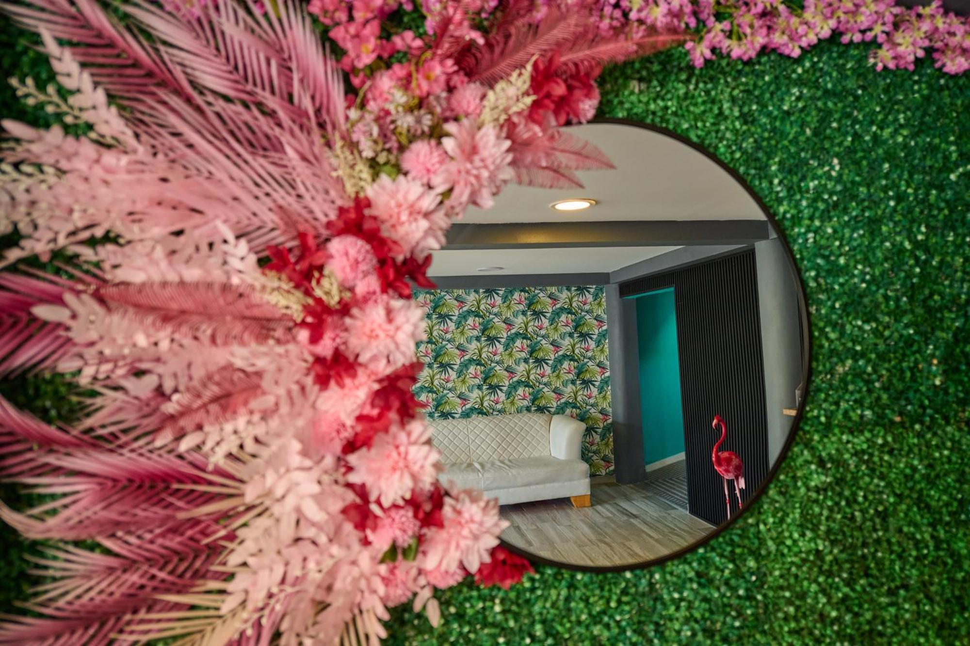 Central Boutique Hotel Oranjestad Ngoại thất bức ảnh