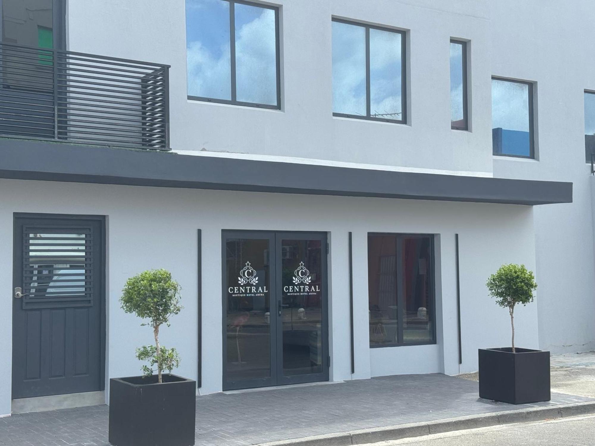 Central Boutique Hotel Oranjestad Ngoại thất bức ảnh
