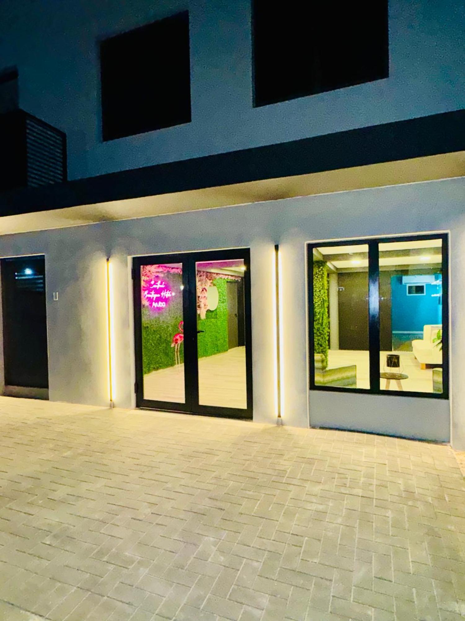Central Boutique Hotel Oranjestad Ngoại thất bức ảnh