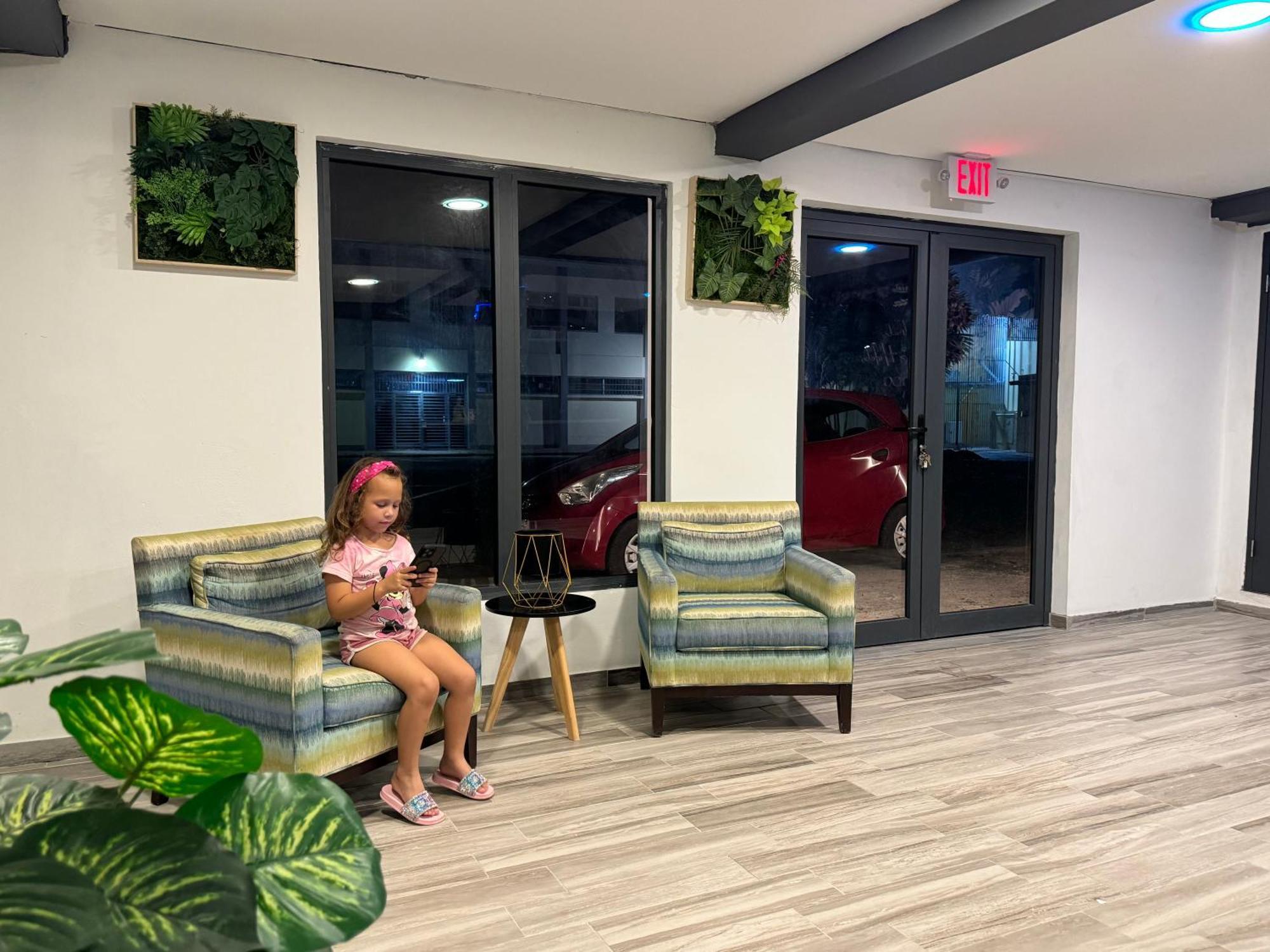 Central Boutique Hotel Oranjestad Ngoại thất bức ảnh