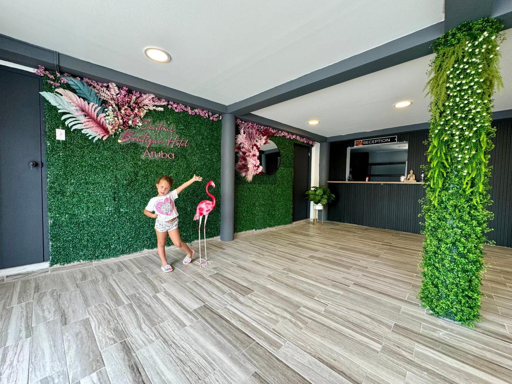 Central Boutique Hotel Oranjestad Ngoại thất bức ảnh